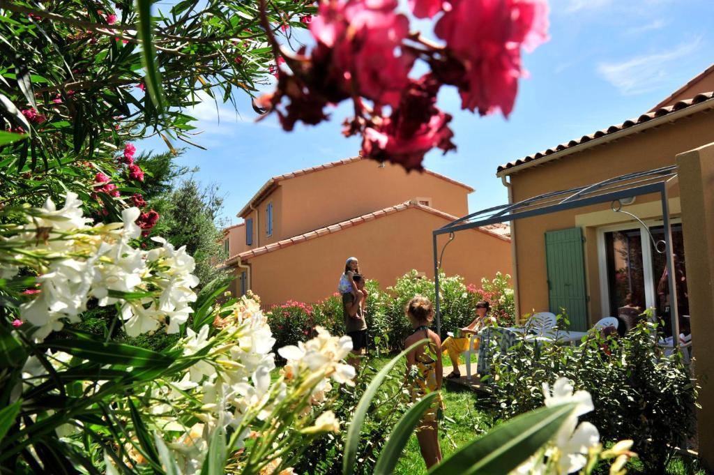 Residence Goelia Le Mas Des Arenes Mouries Exterior photo